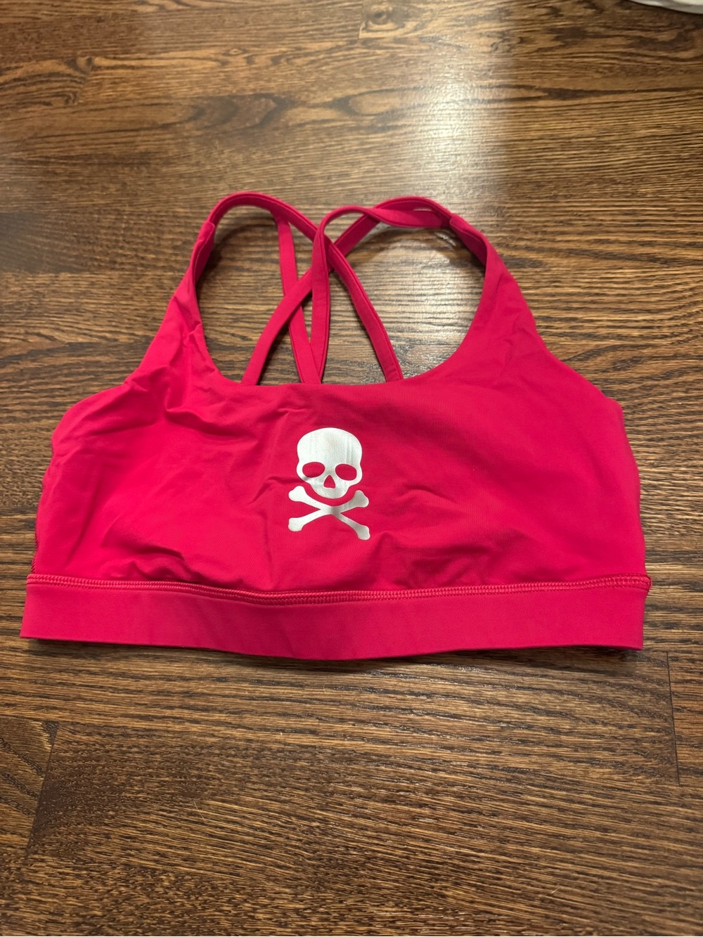 Women’s soul cycle x lululemon bra. MISSING PADS